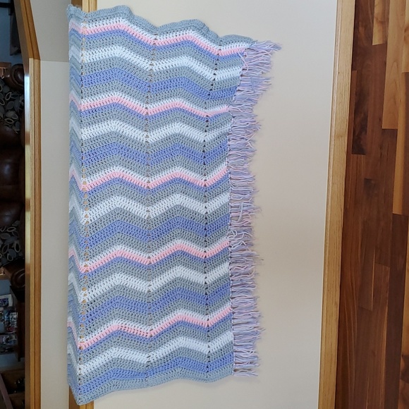 Like New Vintage Hand Crocheted Baby Blanket/Afghan,Gray,Pink,Lilac, 60"×52",EUC - Picture 2 of 8